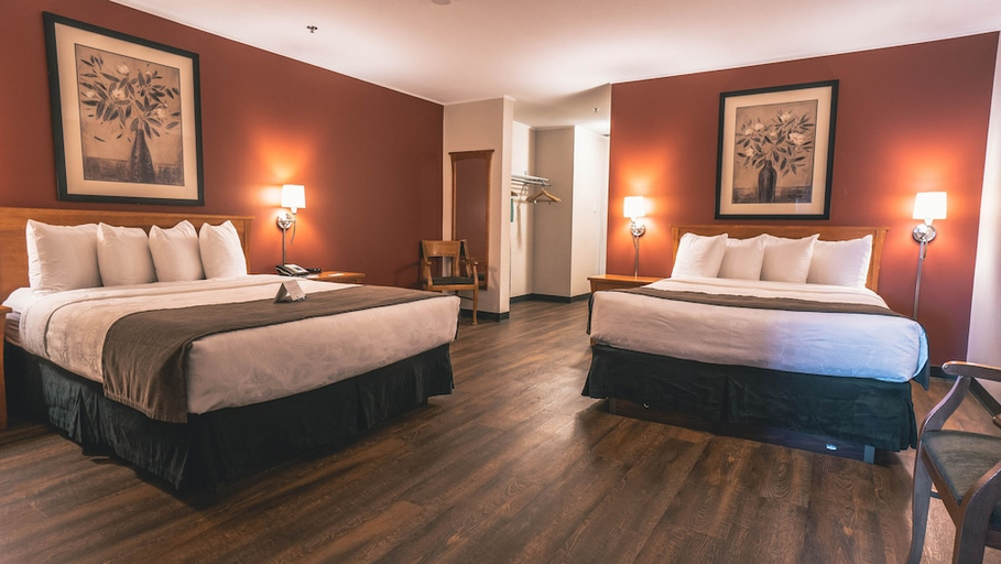 Bedroom 2, Quality Inn and Suites, Division No. 11