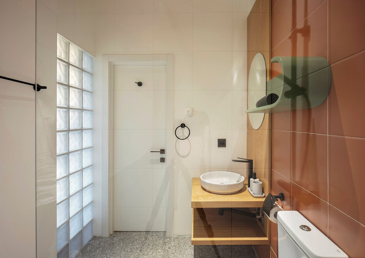 Bathroom 3, Major's House Hotel