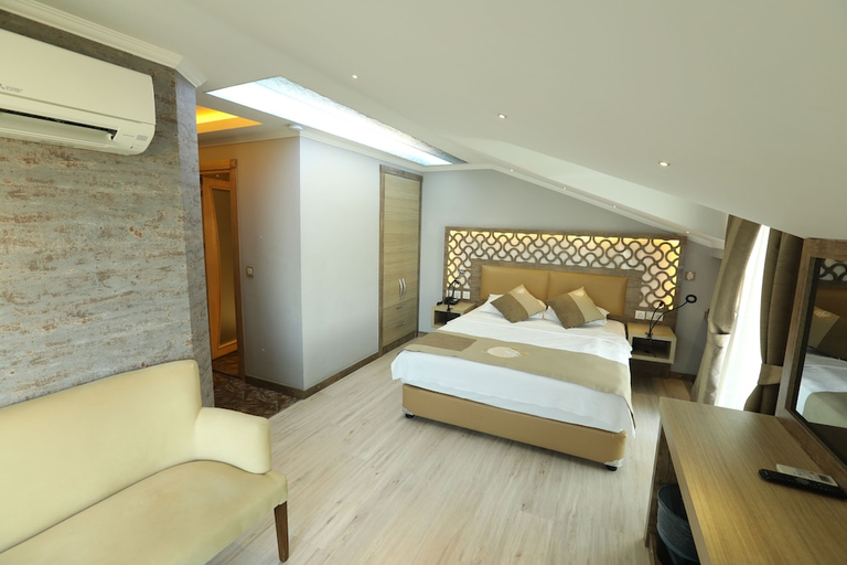 Bedroom 3, Unluselek Hotel, Anamur
