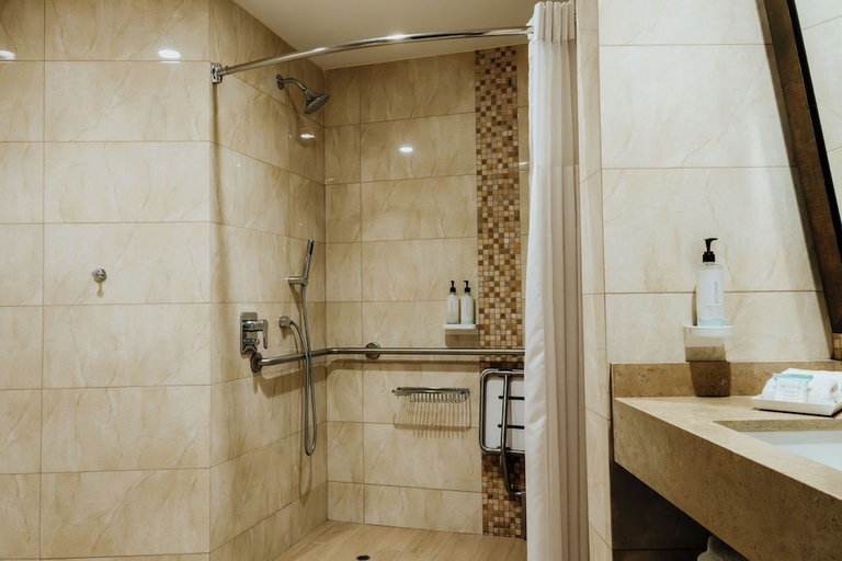 Bathroom 4, Hilton Garden Inn Cusco, Cusco