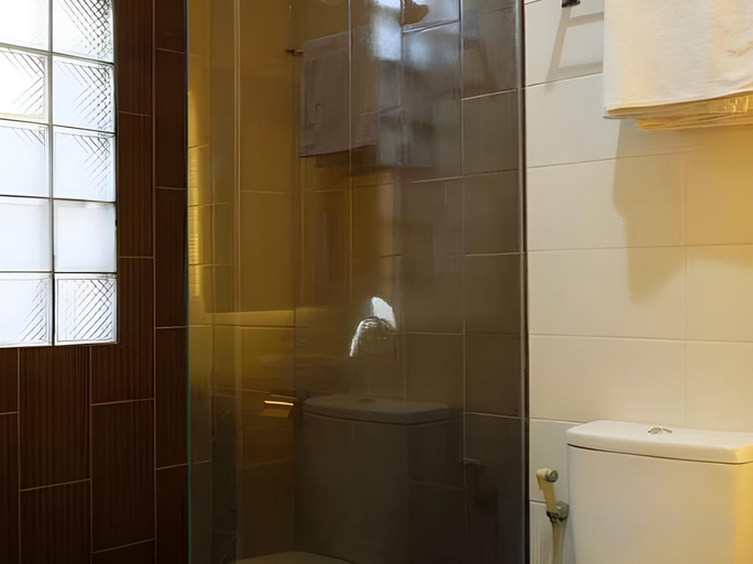 Bathroom 4, Corsica Hotel, Bandung