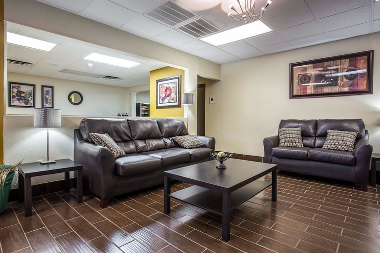 Public Area 2, Econo Lodge Salisbury South, Rowan