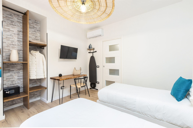 Room 5, Estate4home - Heart Holiday, Napoli