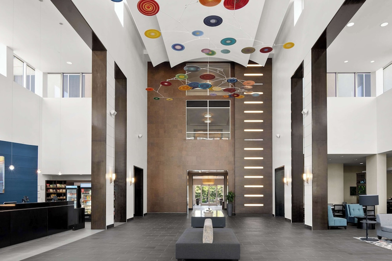 Public Area 2, Embassy Suites Newark Airport, Union