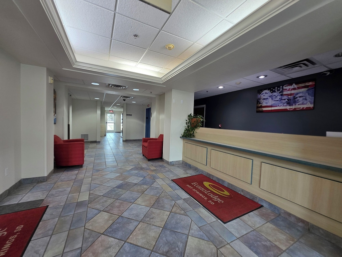 Public Area 3, Econo Lodge Hot Springs, Fall River