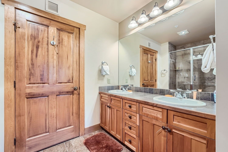 Bathroom 4, Red Hawk Lodge - Keystone Ski Resort CO, Summit