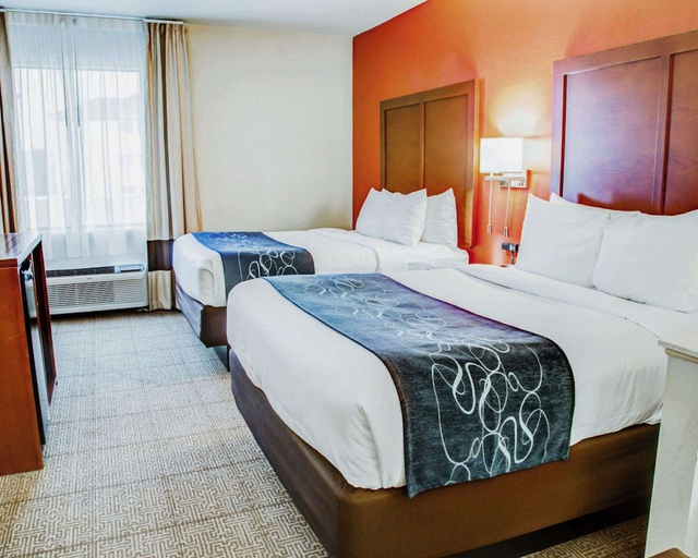Bedroom 3, Comfort Suites Tyler South, Smith