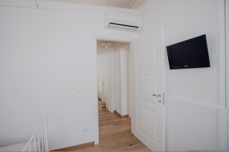 Room 2, Casa Marina in Capitolo, Bari