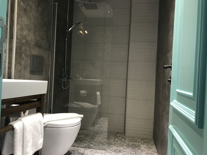 Bathroom 5, BiSalkım Otel Bozcaada, Bozcaada