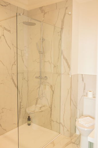 Bathroom 3, Charles Hope Salisbury Centre, Wiltshire
