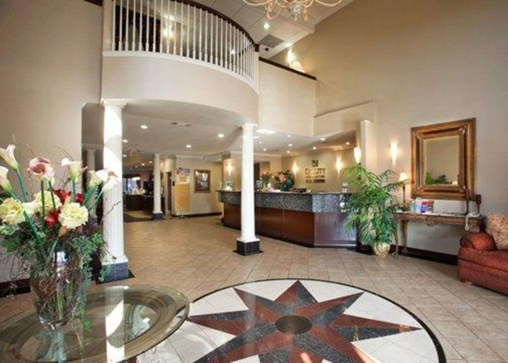 Public Area, Quality Inn & Suites, Near University, McLennan