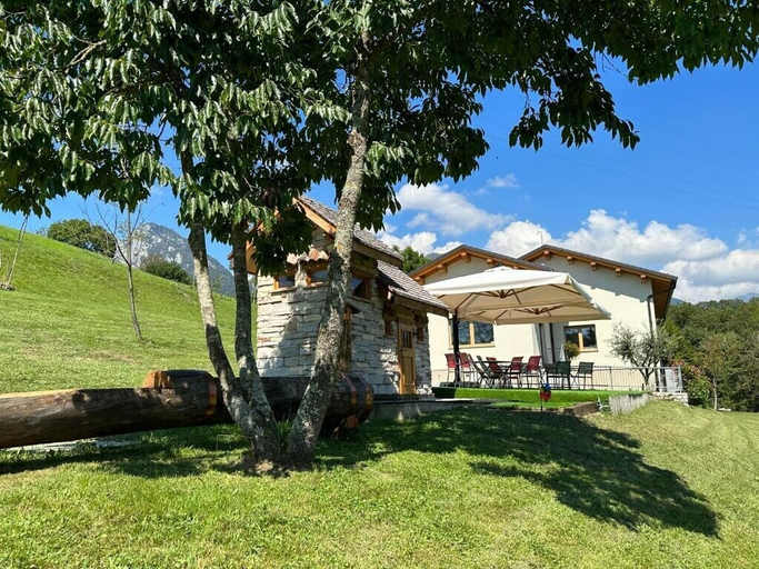 Outdoor dining, ORIGINI HOLIDAYS, Belluno