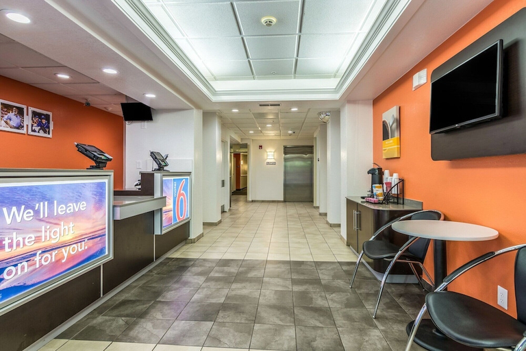 Public Area 2, Motel 6 Fort Mill, SC - Charlotte, York