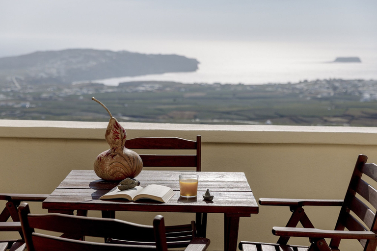 Outdoor dining 4, Apartment - Sleeps 4 - Parking - Sea View, South Aegean