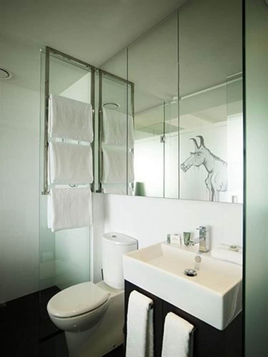 Bathroom 4, The Cullen Melbourne - Art Series, Melbourne
