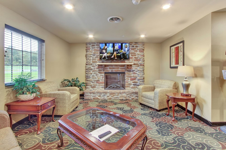 Public Area, Cobblestone Hotel & Suites - Waynesboro, Franklin