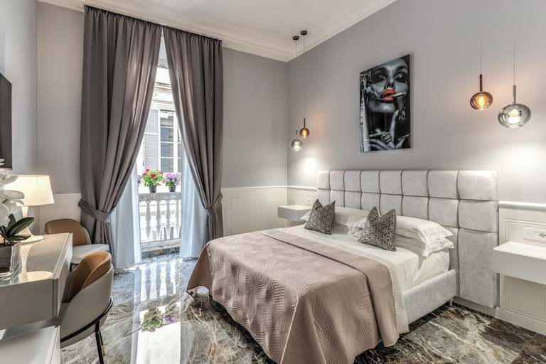 Bedroom 4, Spanish steps Oasis Suites, Rome
