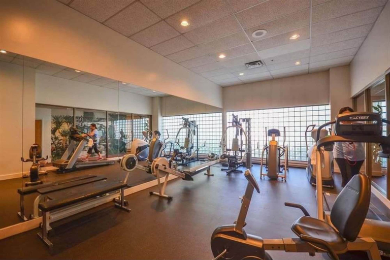 Room 4, Convenient Downtown Flat, Greater Vancouver