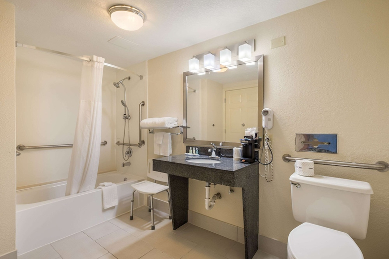 Bathroom 4, Quality Inn Tulsa Central, Tulsa