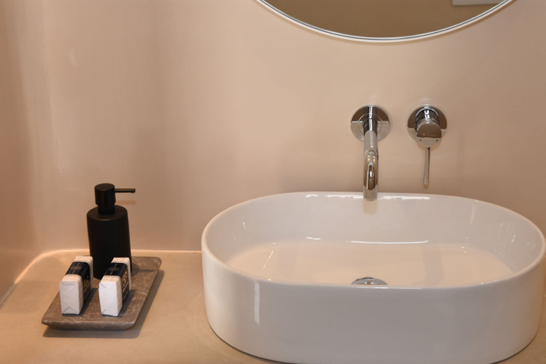 Bathroom 2, Santorini - Villa - Sleeps 2 - Pool - Parking, South Aegean