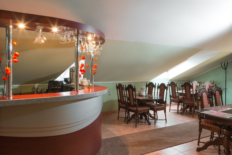 Food & Drinks 3, Empire Park Hotel, Sankt-Peterburg gorsovet
