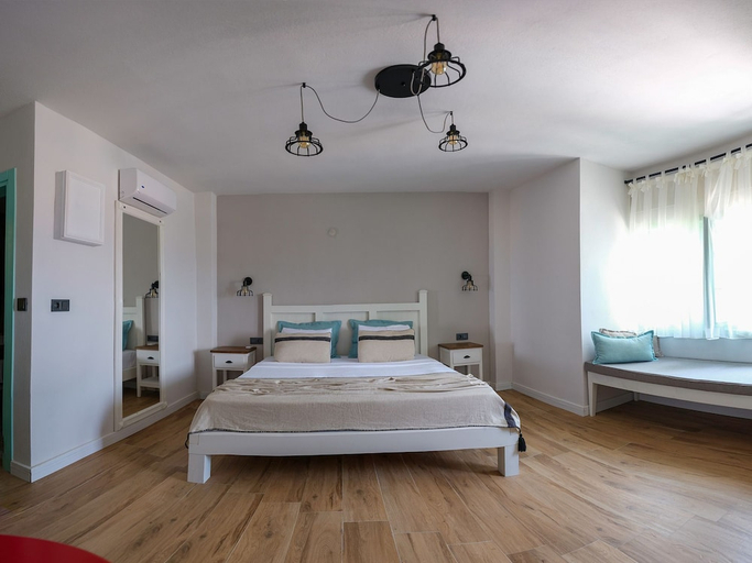 Bedroom 2, BiSalkım Otel Bozcaada, Bozcaada