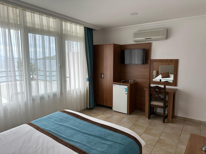 Bedroom 2, Dinc Pansiyon, Bodrum