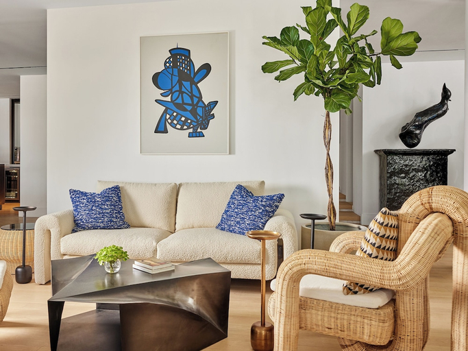 Public Area, The Roc Club, A Hotel to Live, Attica