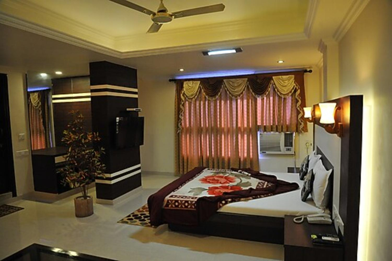 Others 4, Alpha Vadodara Gujarat, Vadodara