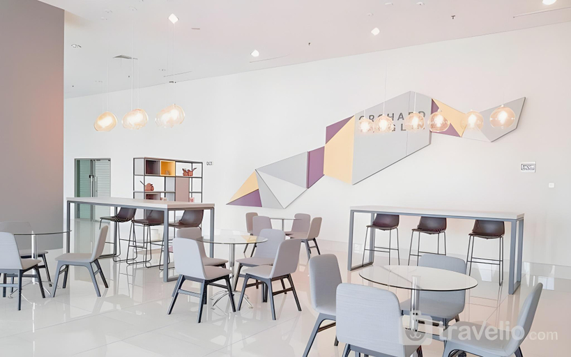 Others 3, Studio Tanglin Supermall Mansion Apt By Travelio, Surabaya