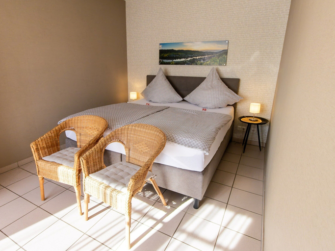 Bedroom 2, Romantischer Aufenthalt mit Blick auf den Weinberg, Bernkastel-Wittlich