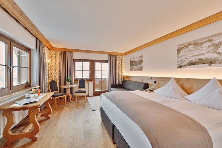 Bedroom 2, Hotel Enzian, Bludenz