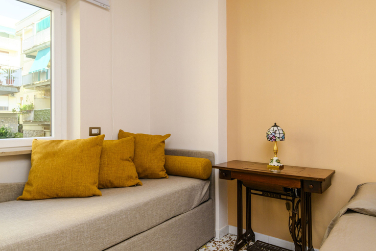 Room 2, Estate4home - Casa Anna 1944, Napoli