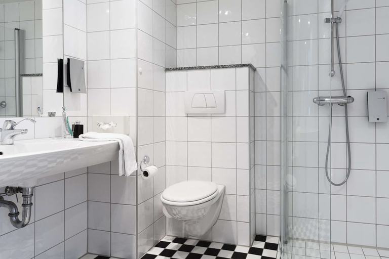 Bathroom 4, Scandic Aalborg City, Aalborg
