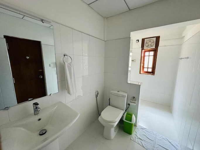 Bathroom 5, Moi Ella By Dbi, Wellawaya