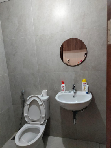 Bathroom, Batam Center Apartments, Batam