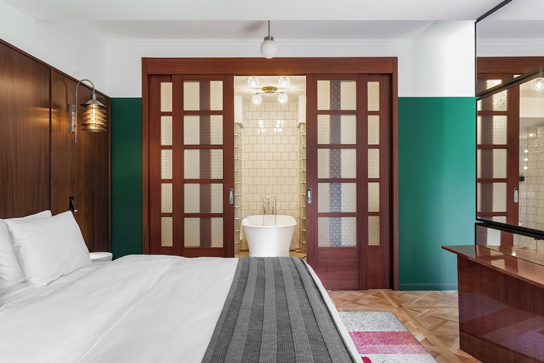 Bedroom 3, Hotel Afisha, Tbilisi