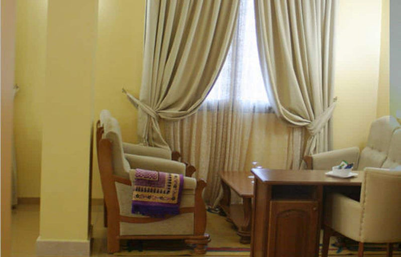 Others 2, Le Cristal Hotel, Bejaia