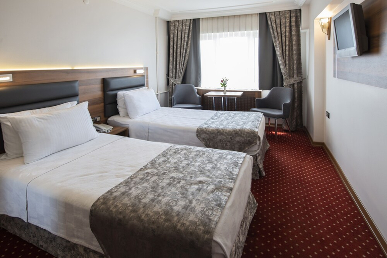 Bedroom 2, Atiskan Hotel, Merkez