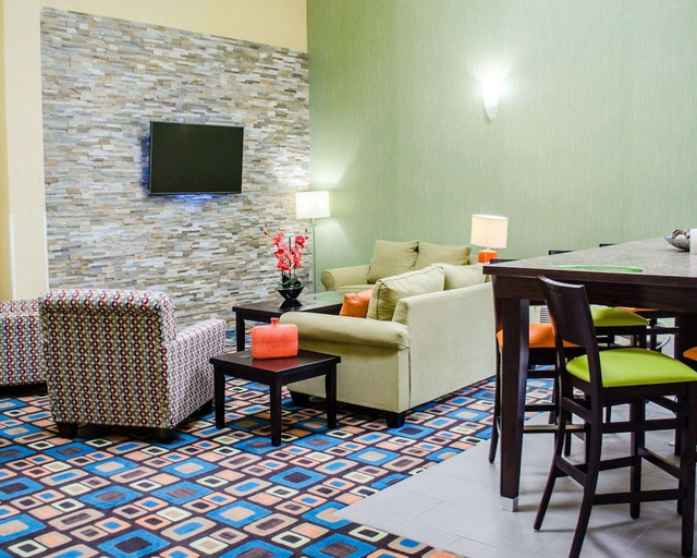 Public Area 2, Quality Inn & Suites Medina - Akron West, Medina
