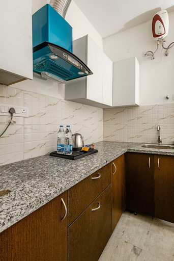 Others 5, Lime Tree Hotel Golf Course Road Sec-43, Gurgaon
