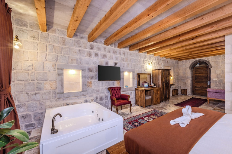 Bedroom 2, Gala Cave Cappadocia, Nevşehir