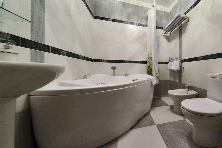Bathroom 2, Hotel 1913 Year, Sankt-Peterburg gorsovet