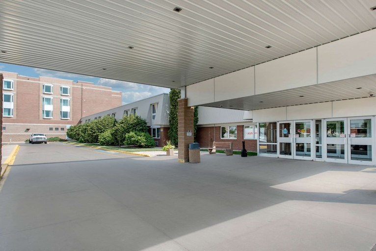 Others 5, Clarion Hotel & Suites, Division No. 7