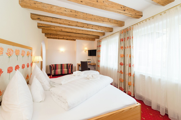 Bedroom 2, Hotel Enzian, Bludenz