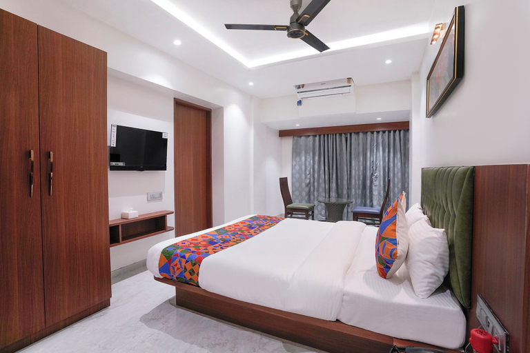 Room 4, Fabhotel Suruchi Homes, Palghar