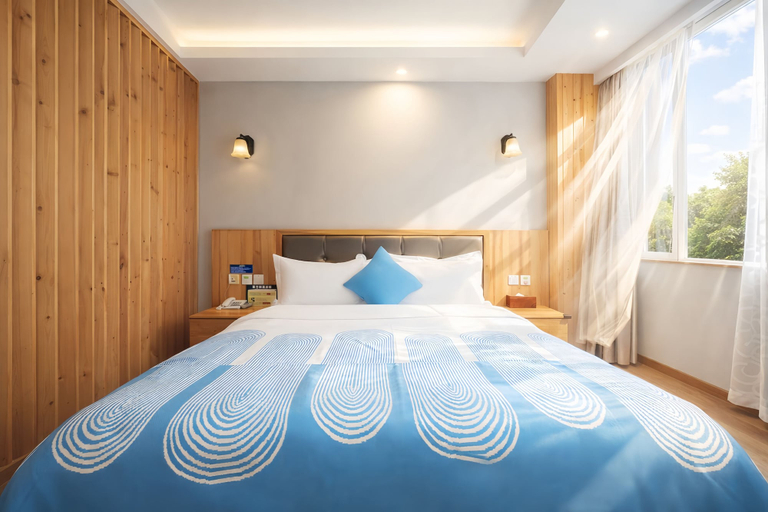 Room 5, huayijiuidan, Shanghai