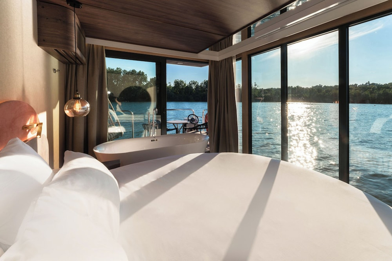 Bedroom 4, L'Escale Royale Port Ilon Seine Giverny, Yvelines