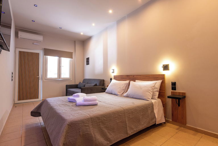Room 5, Nestel Near Athens Airport, Attica