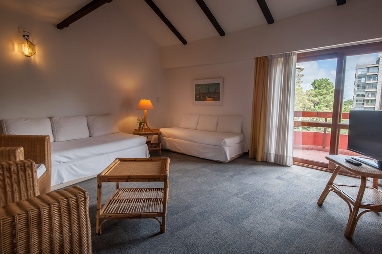 Bedroom 3, Hotel del Bosque, Pinamar